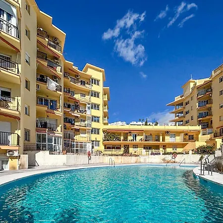 2 Bedroom In Fuengirola
