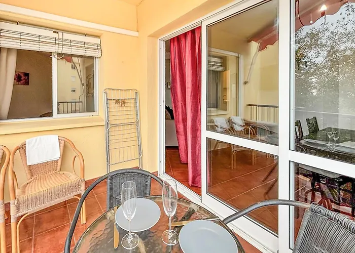 2 Bedroom In Fuengirola